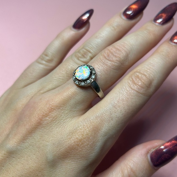 Vintage Style Opal Ring Sterling Silver Size US 7 Simulated Stone Bent Shape - Picture 6 of 6